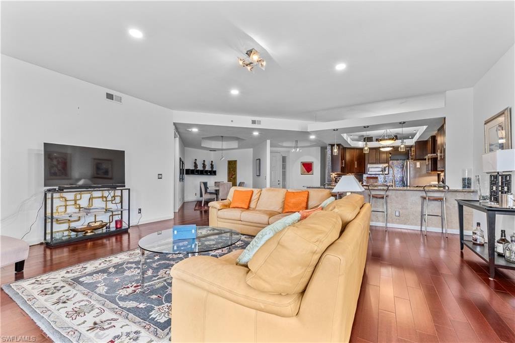 1845 Les Chateaux BLVD 202 photo 19