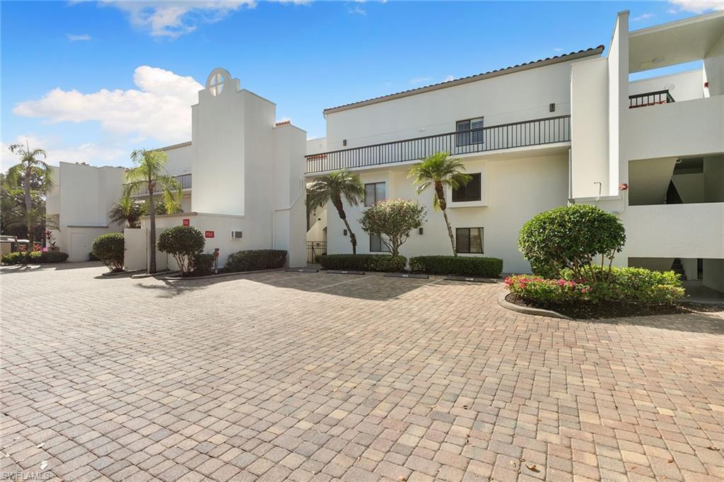 592 Beachwalk CIR N102