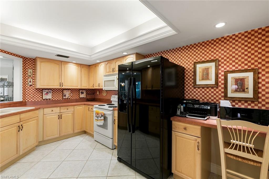 592 Beachwalk CIR N102