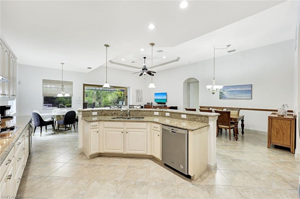7655 Martino CIR photo 11