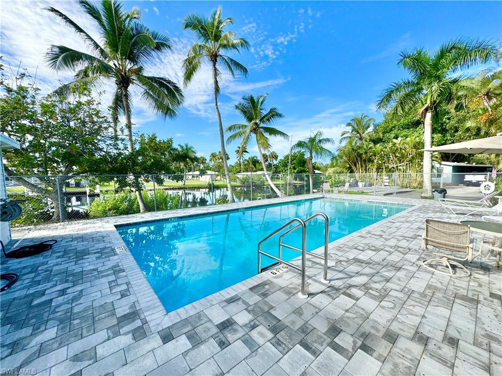 1252 Henderson Creek DR
