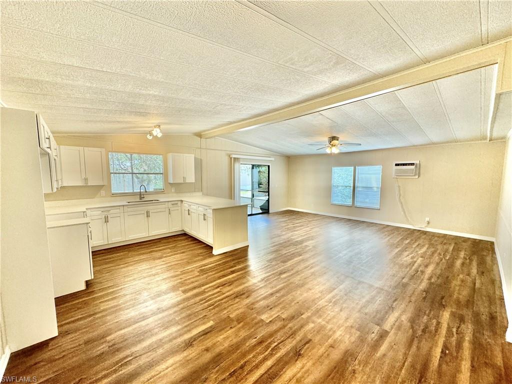 1252 Henderson Creek DR
