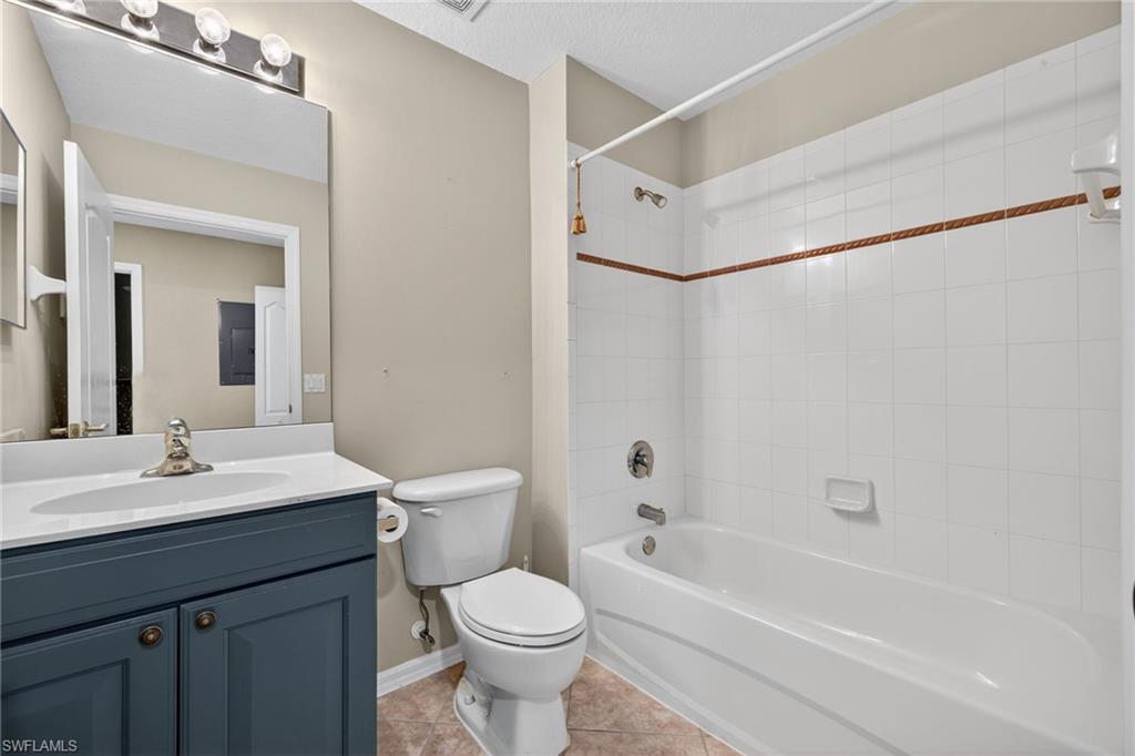 6816 STERLING GREENS PL 303 photo 9