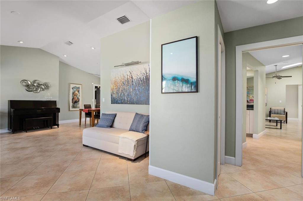 9977 Treasure Cay Ln