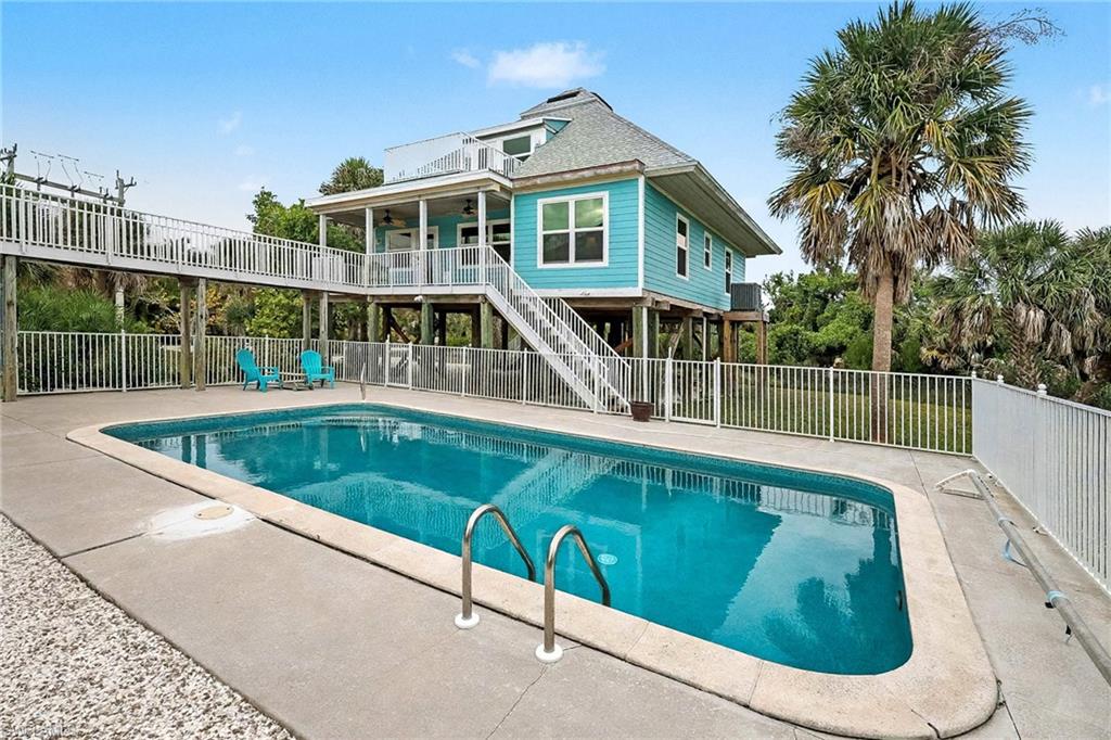 Large 15 x30' pool