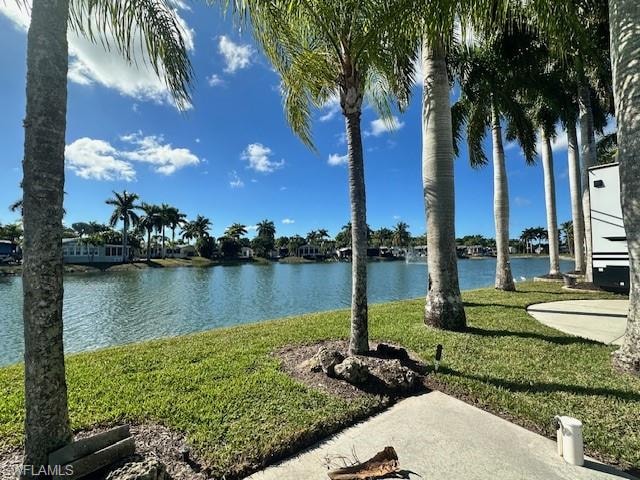 1233 Diamond Lake CIR