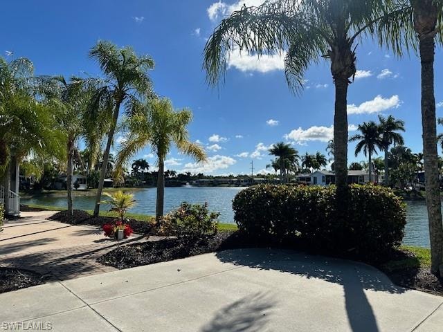 1233 Diamond Lake CIR