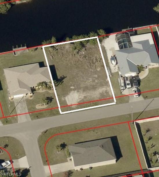 Aerial view of property's location with property boundaries highlighted