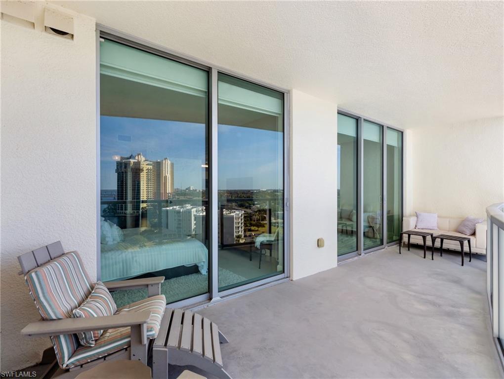 balcony