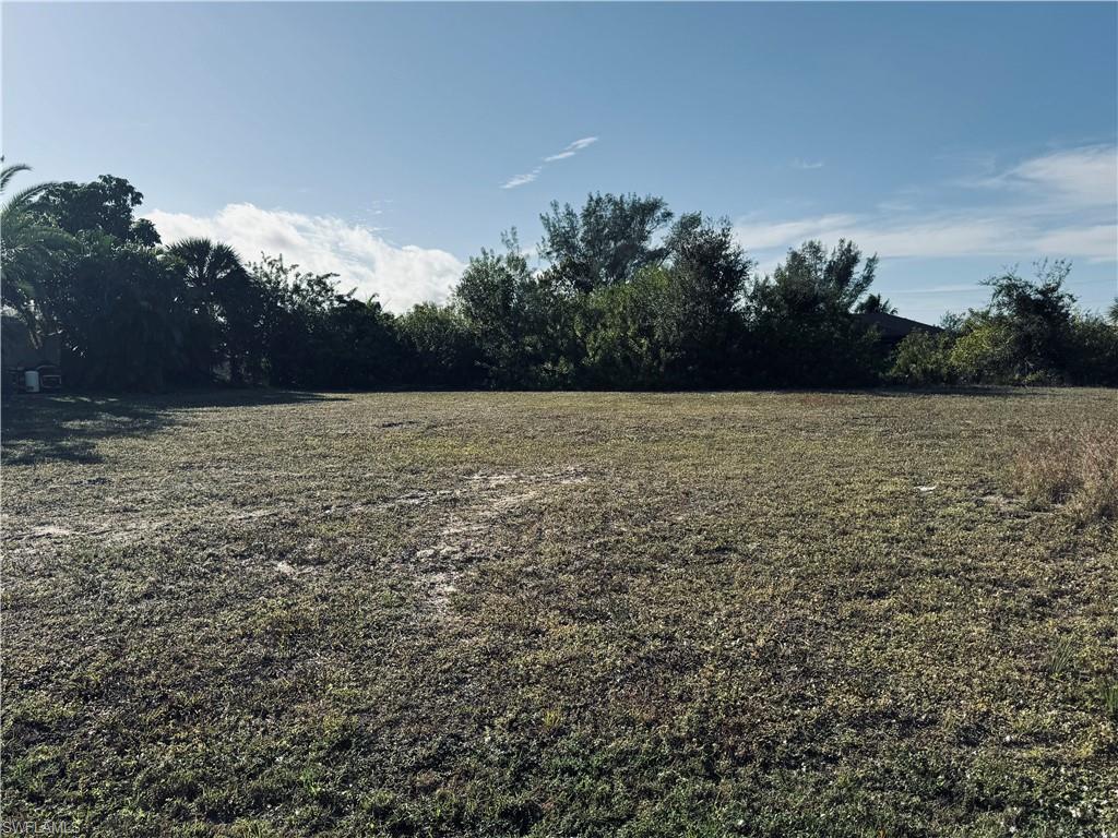 View of yard featuring a view of countryside