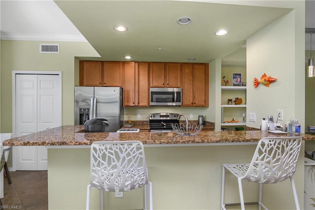 9832 Venezia CIR 1013 photo 17