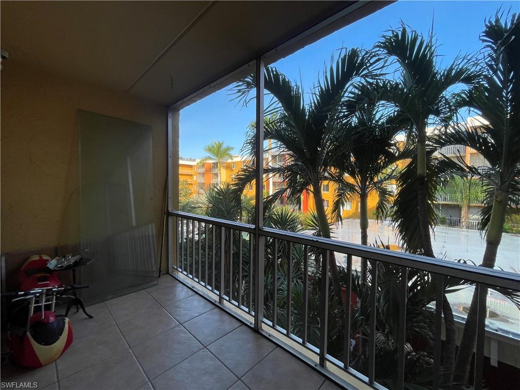 2366 E Mall DR 304 photo 16