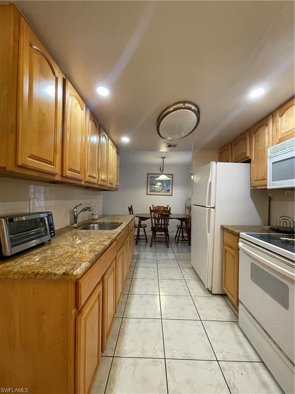 2366 E Mall DR 304 photo 7