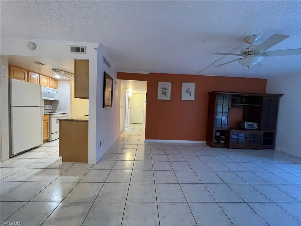2366 E Mall DR 304