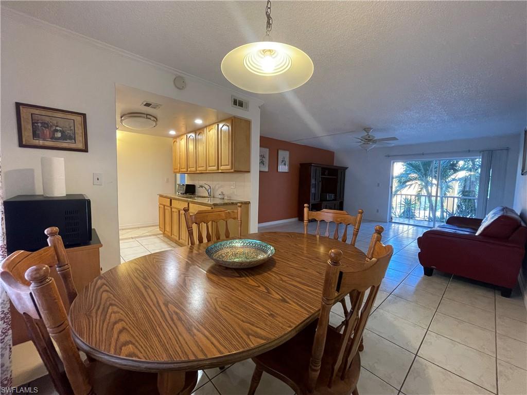 2366 E Mall DR 304 photo 11