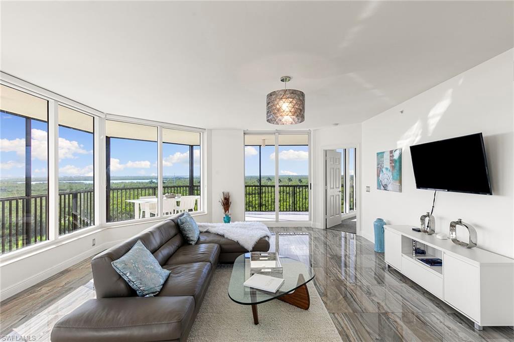 1065 Borghese LN 701 photo 6