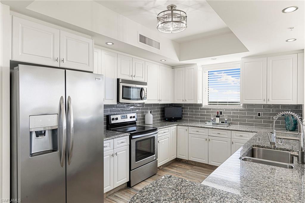 1065 Borghese LN 701 photo 14