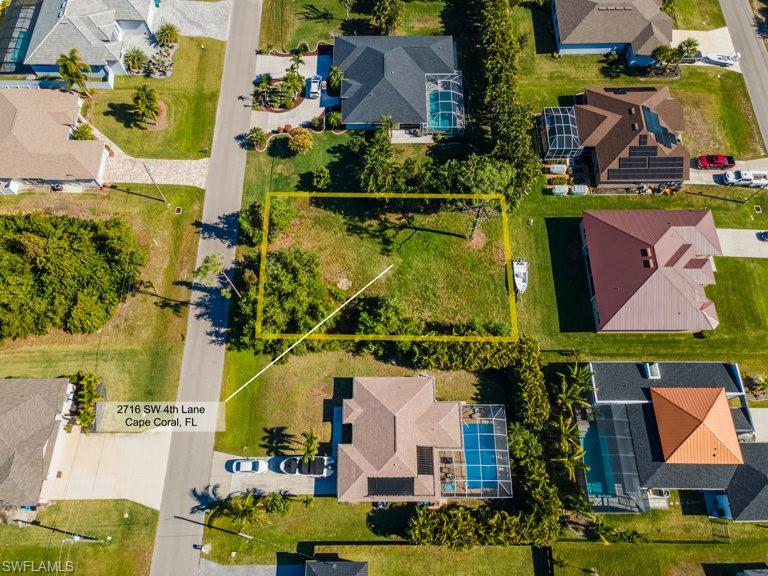 2716 4th LN
