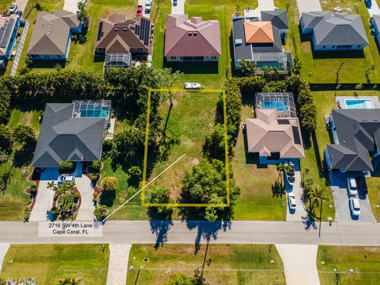 2716 4th LN