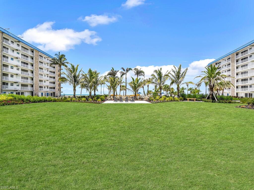 Surrounding community with a lawn