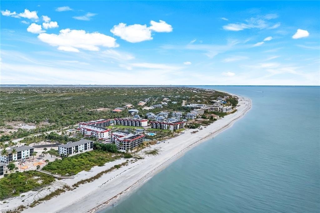View of urban area featuring unending shoreline