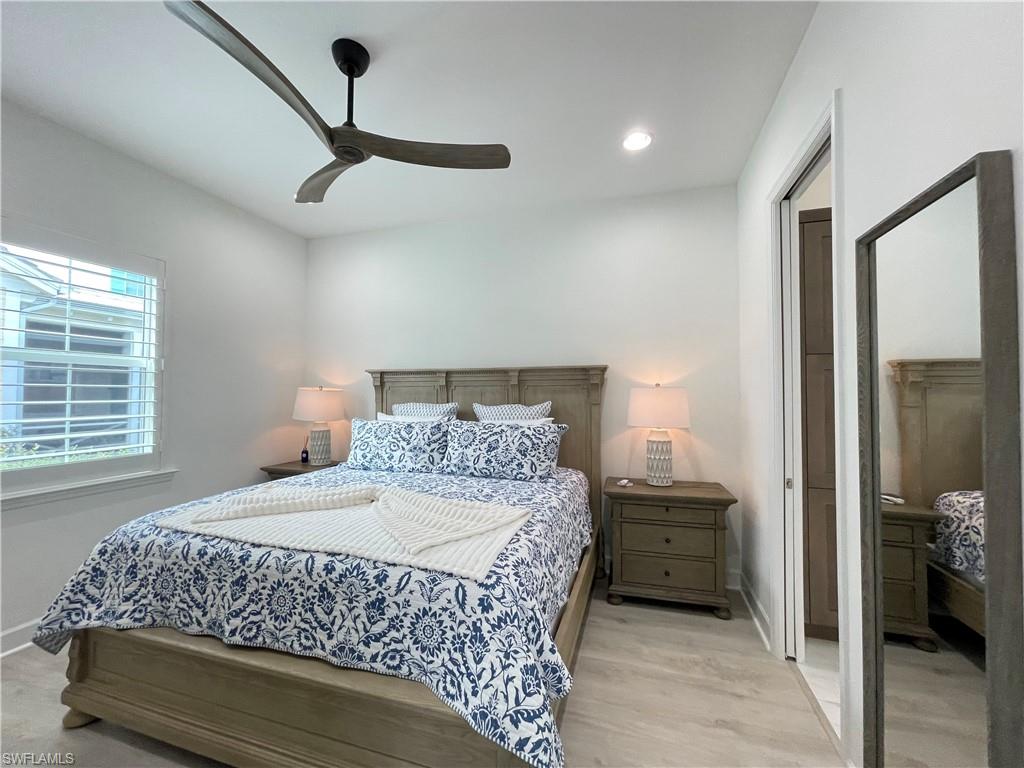 6984 Saona CT photo 13