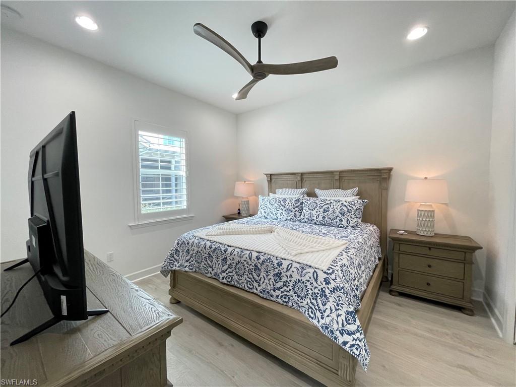 6984 Saona CT photo 14