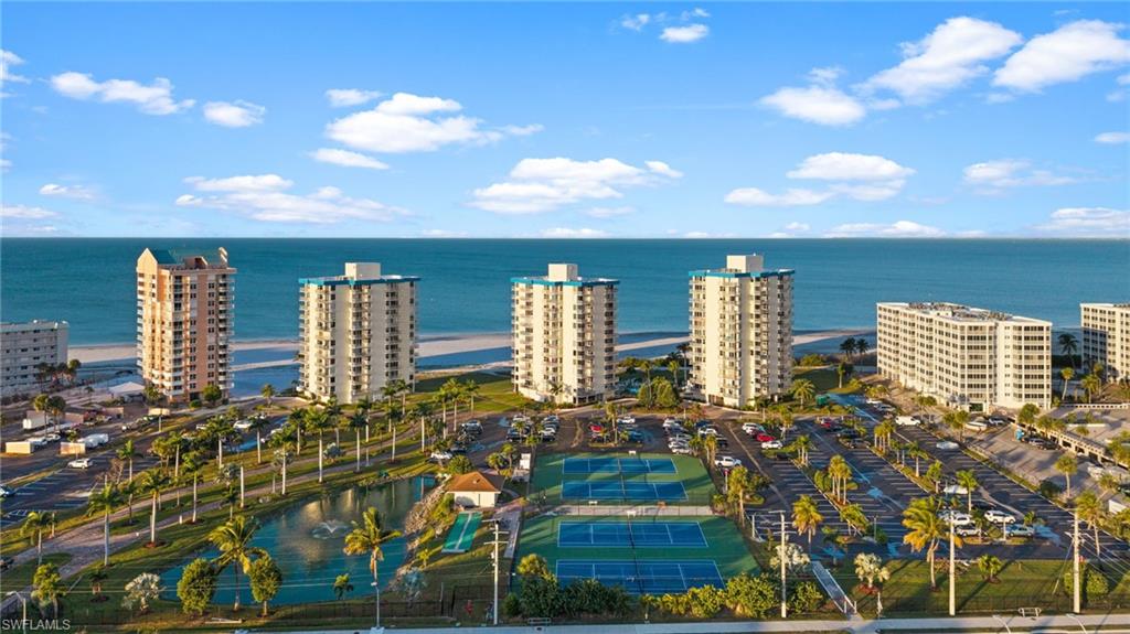 Unit in middle building on Gulf