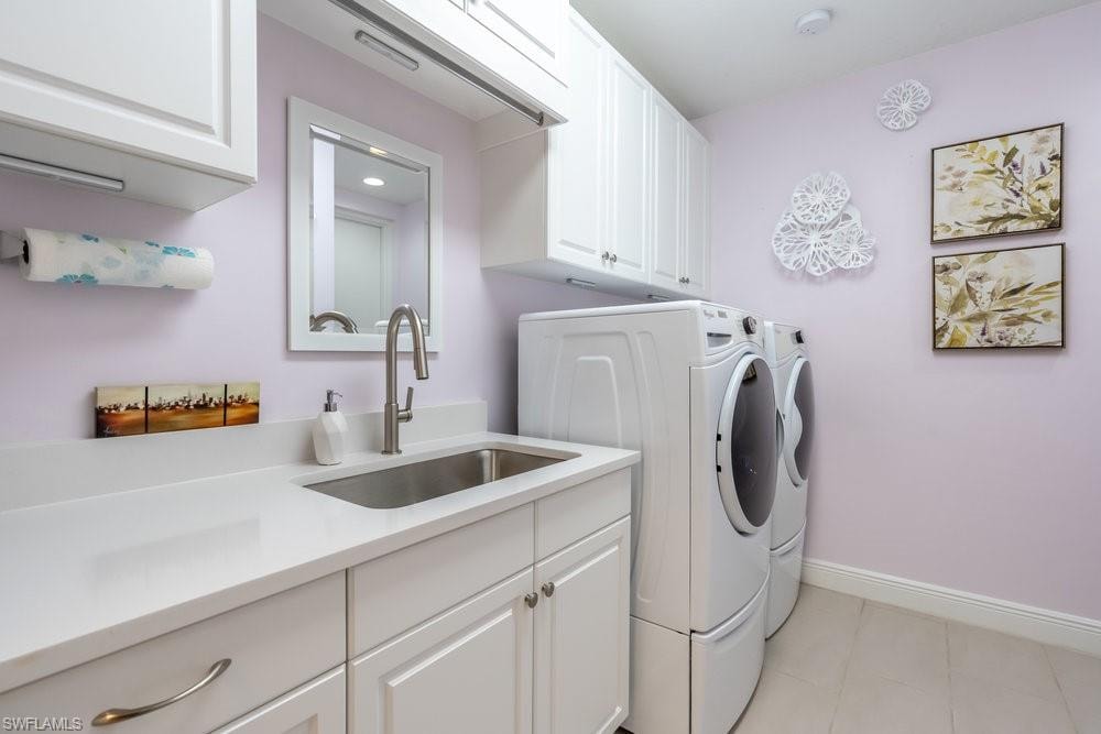Laundry room utility tub