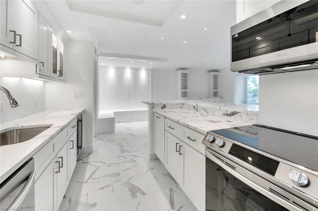 222 Harbour DR 114 photo 8