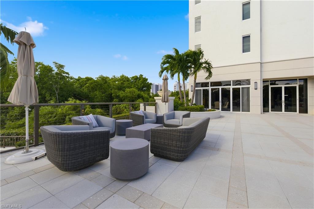 Pool Sitting Area