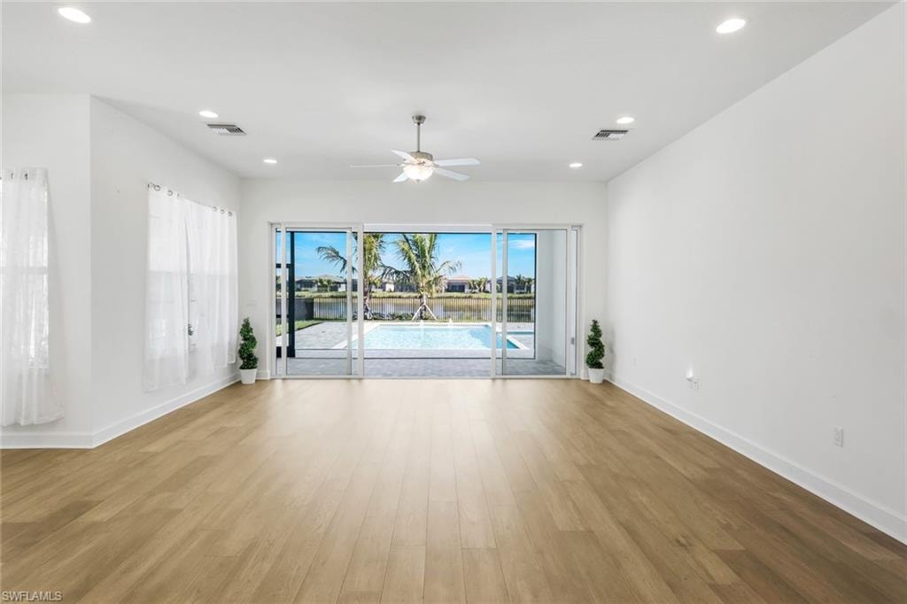 12243 Lotus AVE photo 12