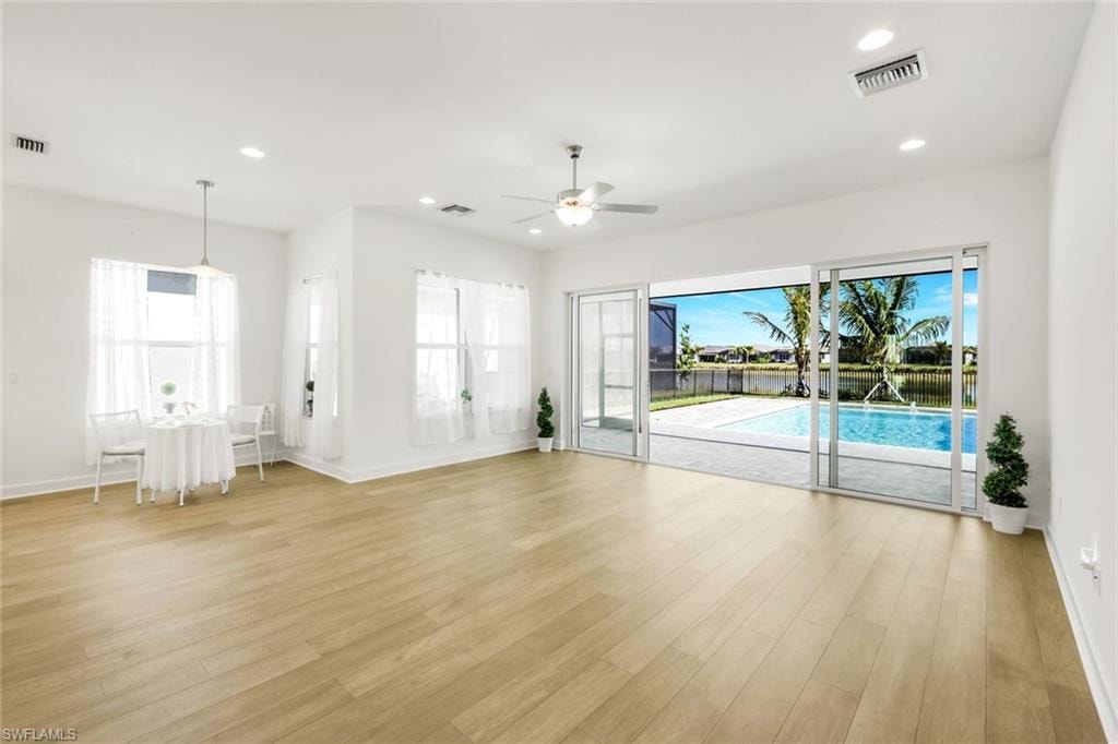 12243 Lotus AVE photo 11