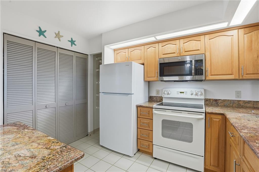 300 Stevens Landing DR C306 photo 15