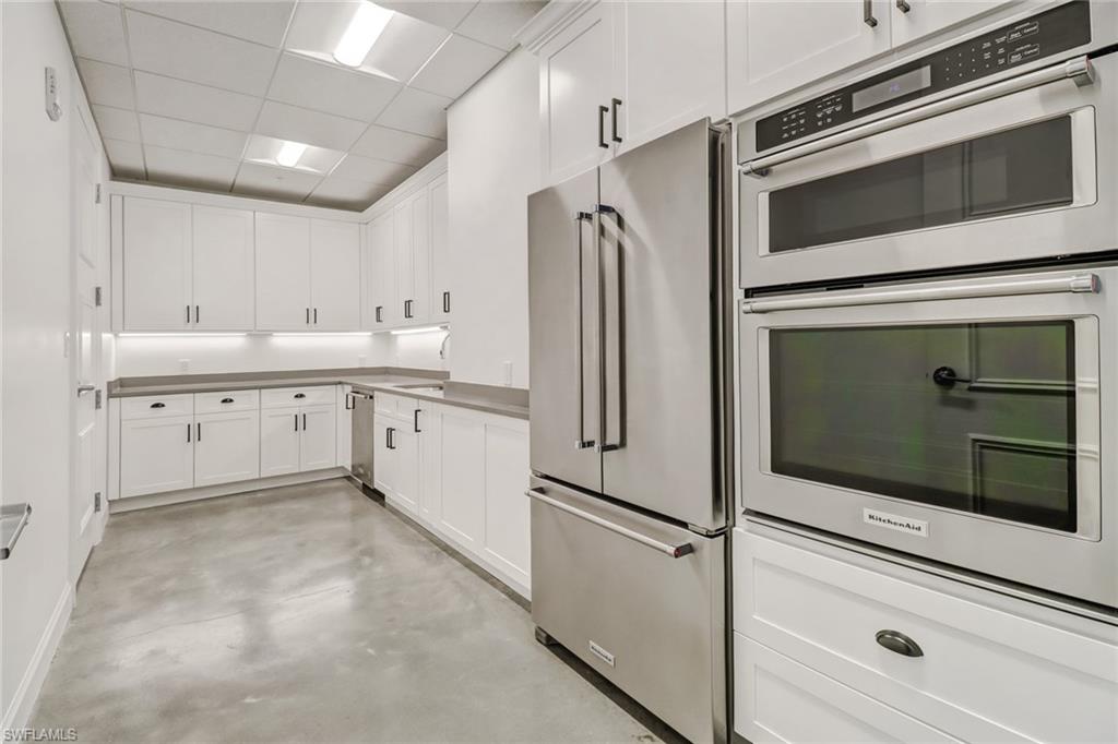 COMMUNITY KITCHEN FOR YOUR USE
