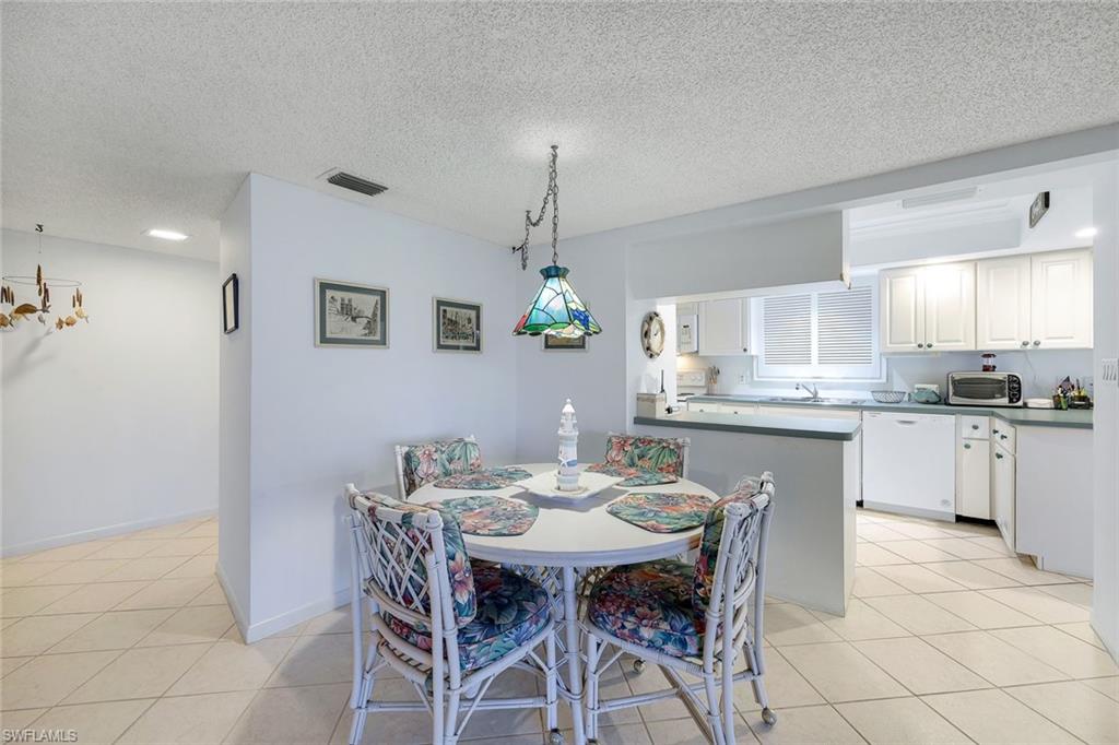 845 Collier CT 106 photo 6