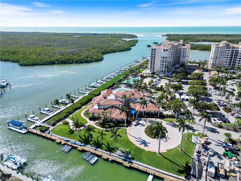 435 Dockside DR B702 photo 35