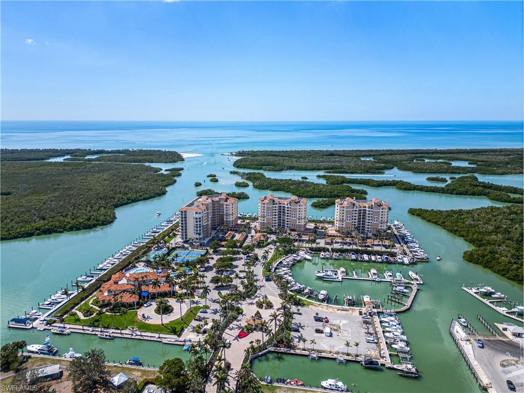 435 Dockside DR B702