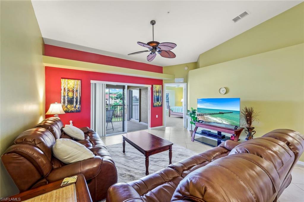 2790 Cypress Trace CIR 2228 photo 19