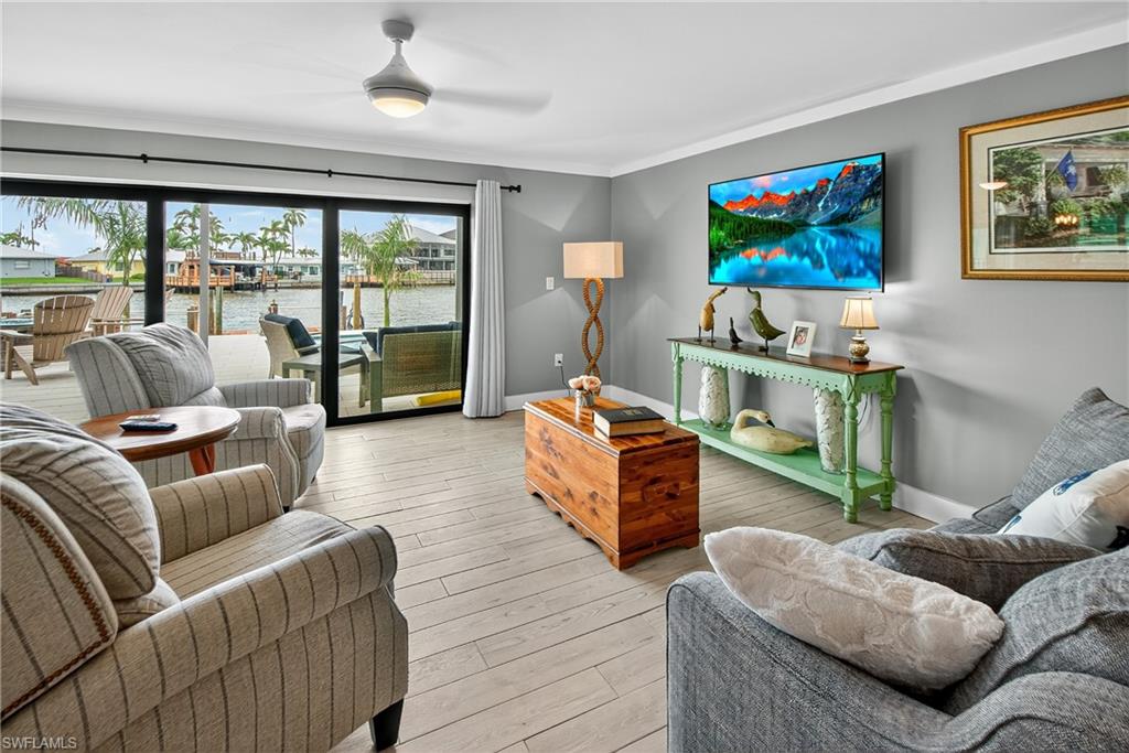 190 Tahiti CIR photo 6