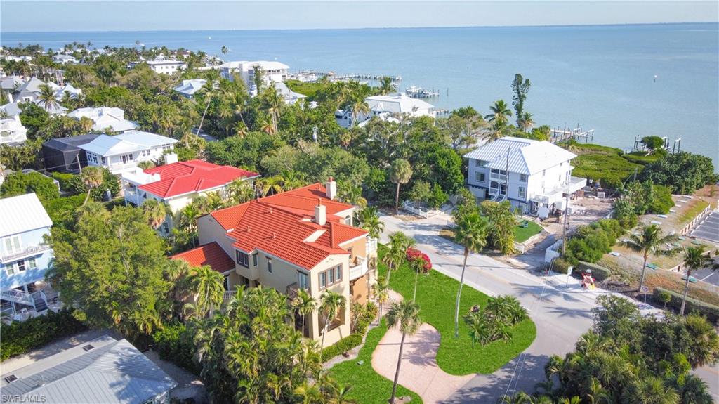 15160 Captiva DR photo 43