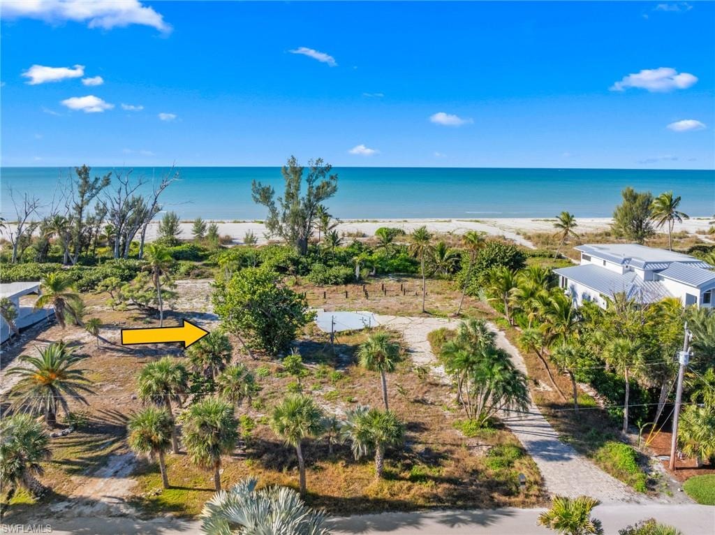 Bird's eye view of expansive beach