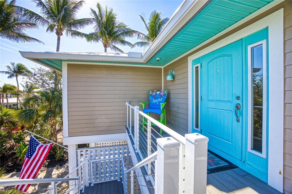 Property entrance featuring a deck