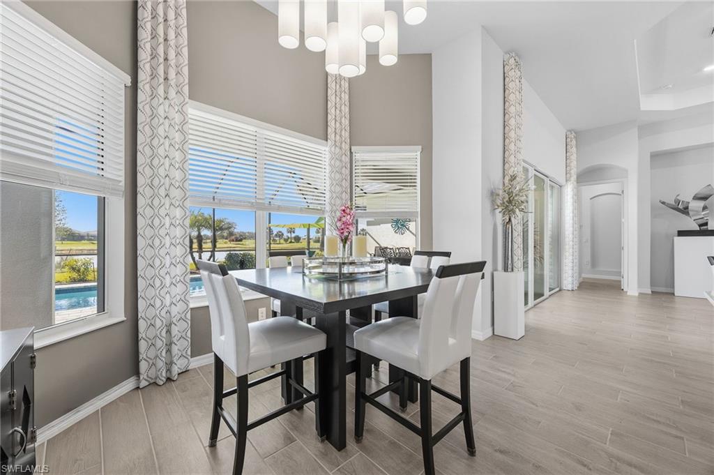 Dining Nook (View 2)