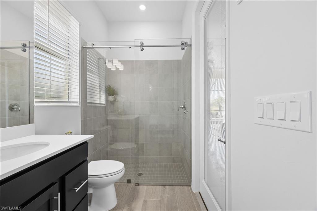 Guest Suite Bathroom