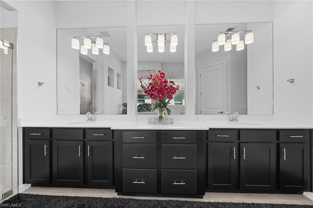 Owner Suite Dual Sink Vanity