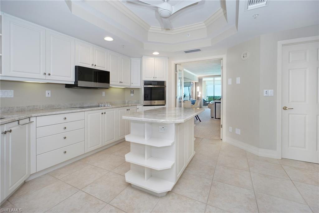 435 Dockside DR B803 photo 14