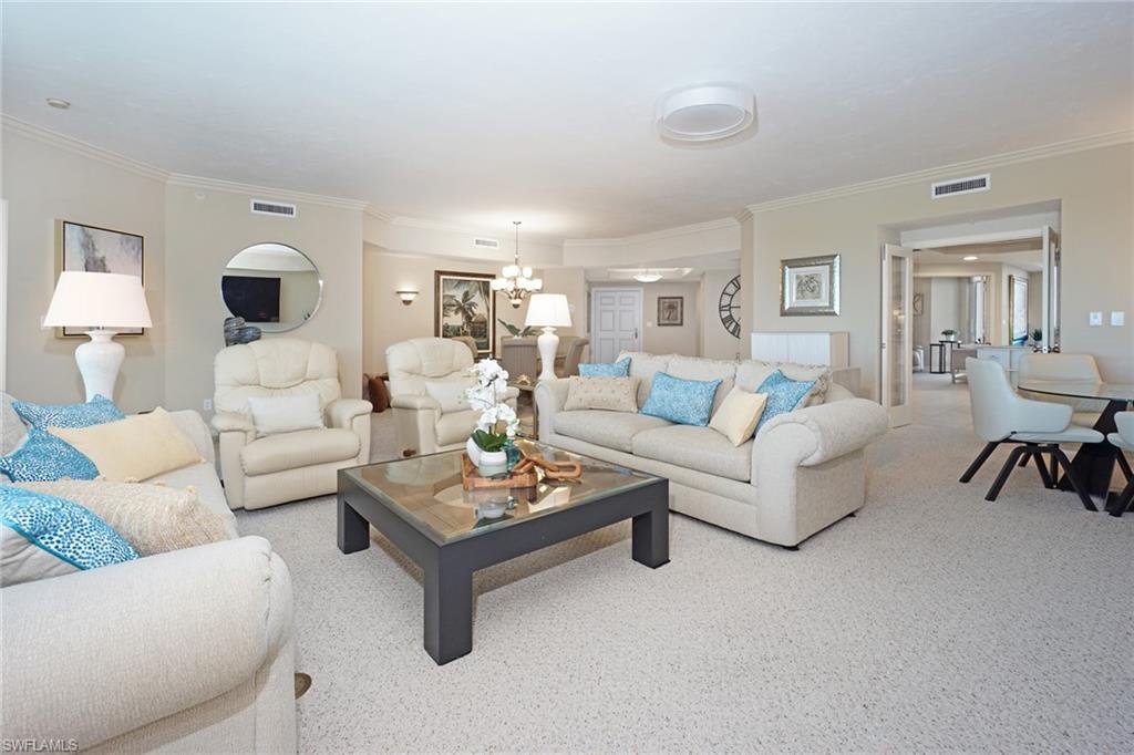 435 Dockside DR B803 photo 8