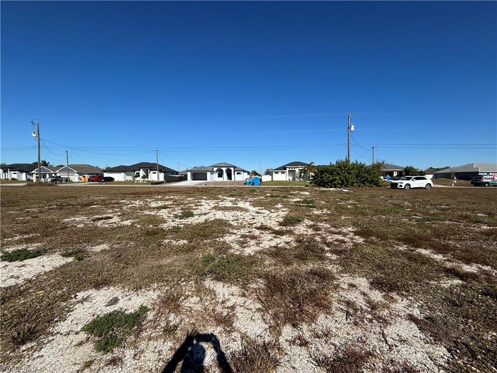 View of yard featuring a residential view