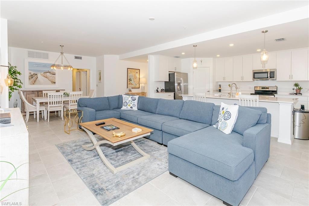 5710 Melbourne CT 6511
